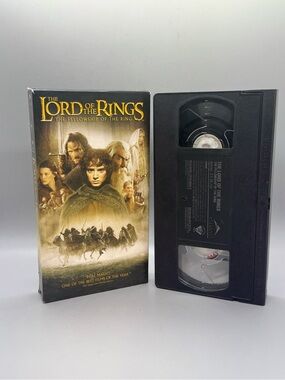 The Lord of the Rings: The Fellowship of the Ring VHS Tape - 2001 Release